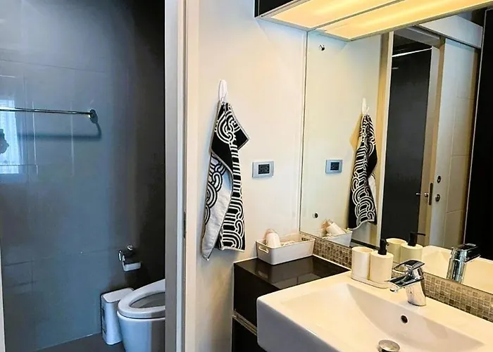1br Thonglor Bts Infinitypool Overlooking